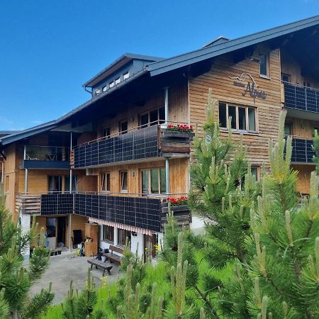 Gaestehaus Alpina Riezlern Exteriér fotografie