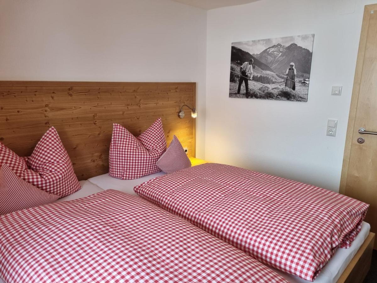 Gaestehaus Alpina Riezlern Exteriér fotografie