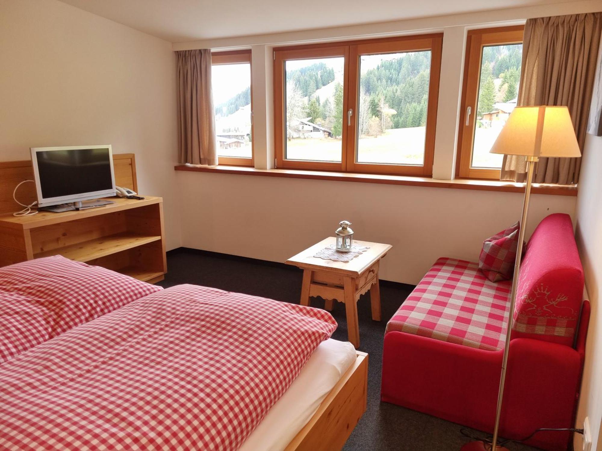 Gaestehaus Alpina Riezlern Pokoj fotografie