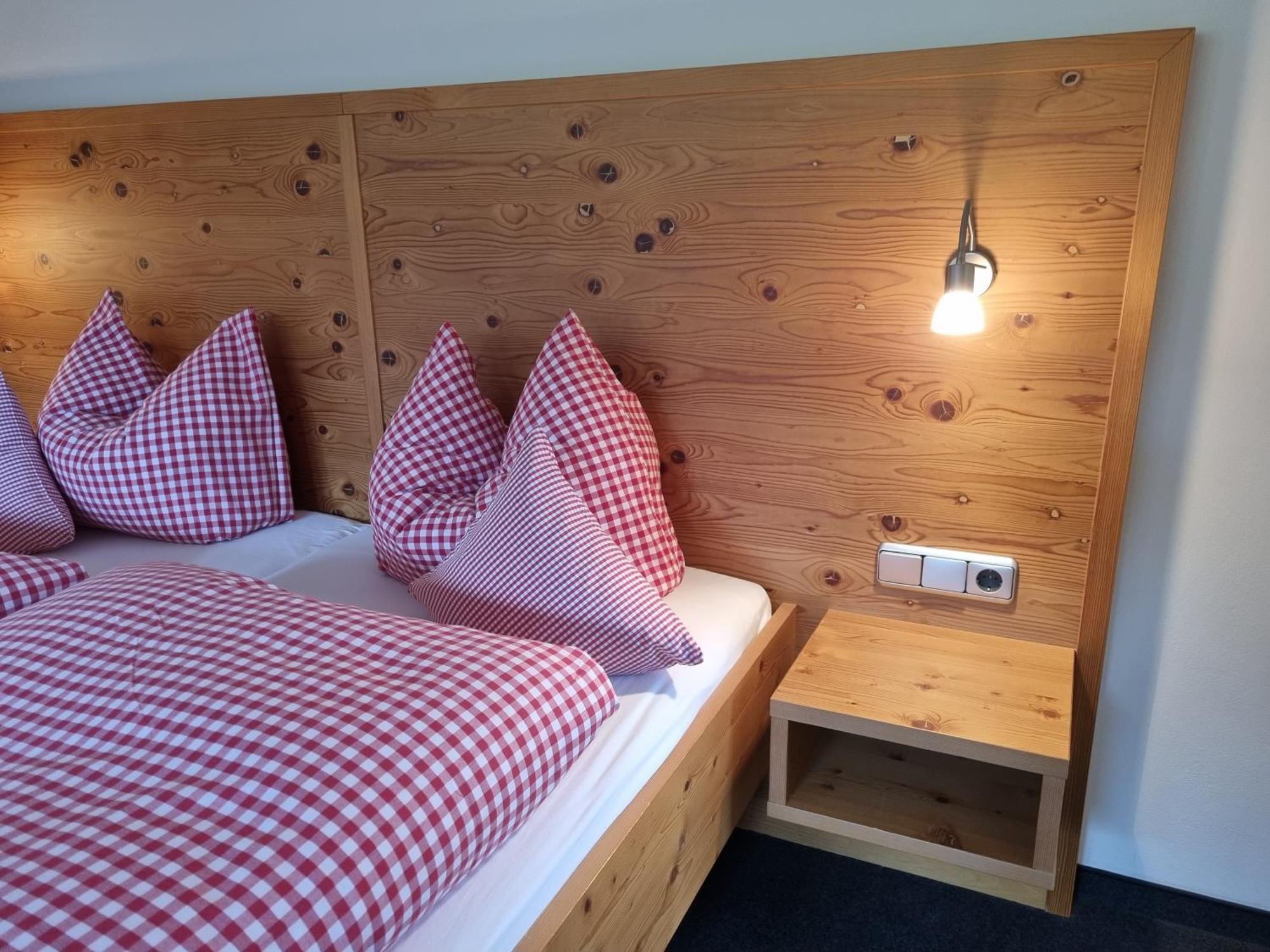 Gaestehaus Alpina Riezlern Pokoj fotografie
